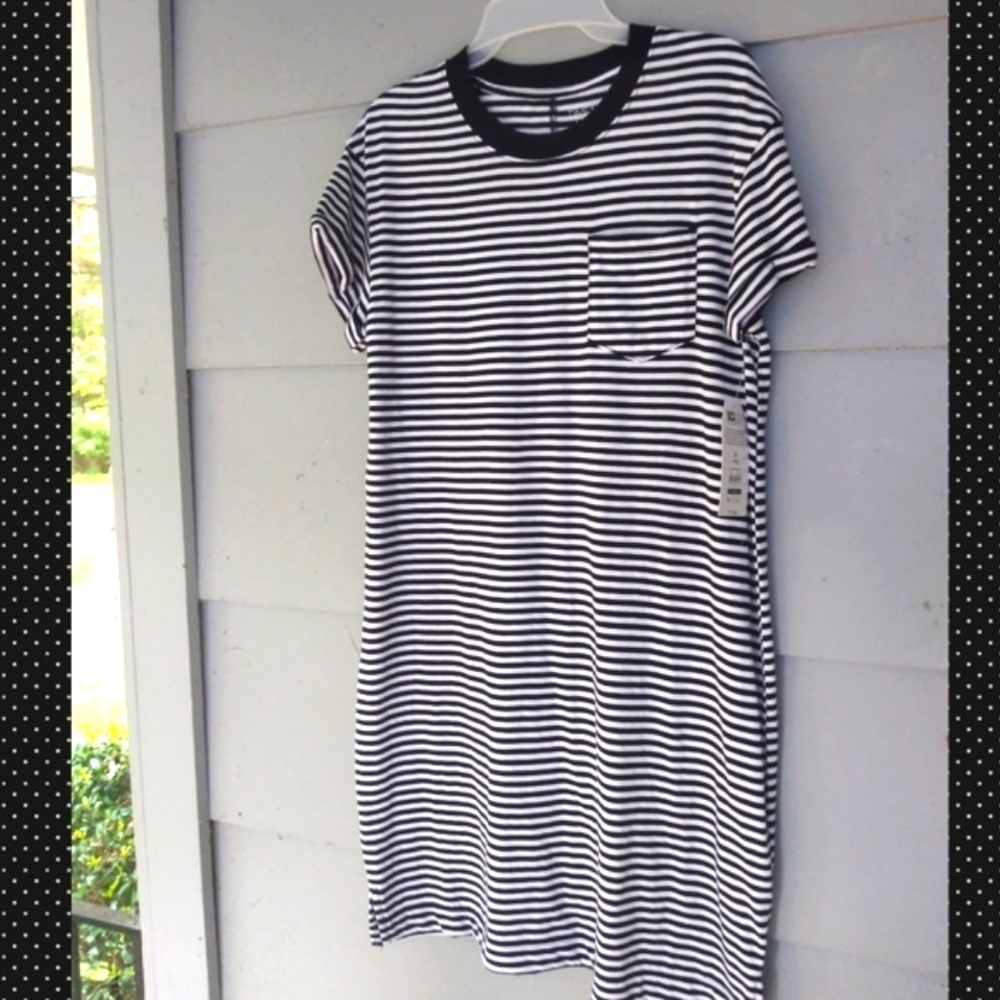 T-shirt dress w pocket